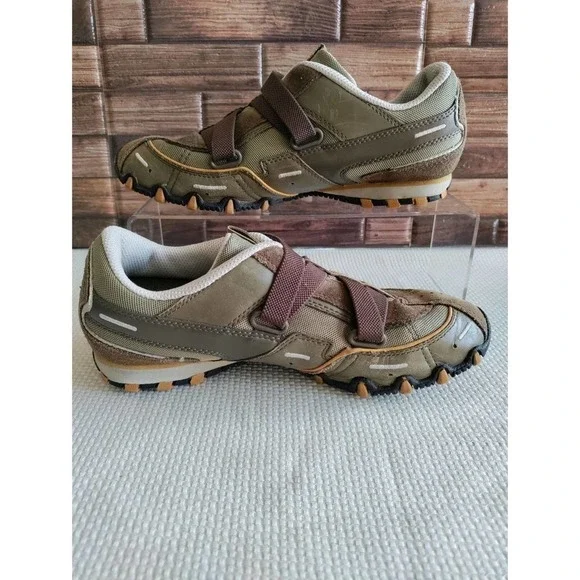 Skecher women's hiking shoes size 6 - Picture 2 of 9